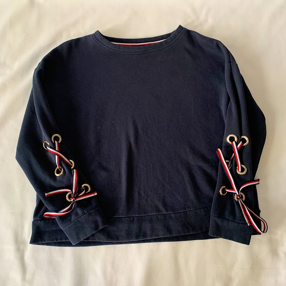Tommy Hilfiger sweatshirt supper cute!!🤩👍🏻